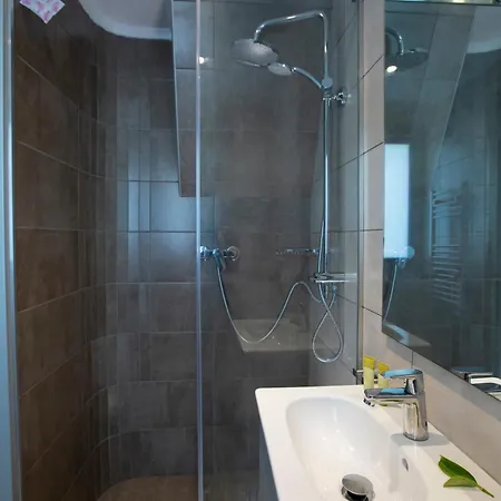 Aria Villa *